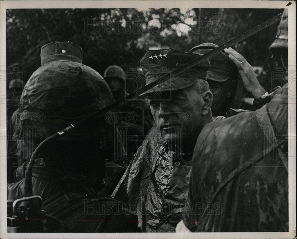 1968 Press Photo General Chapman Vietnam Year General - Historic Images