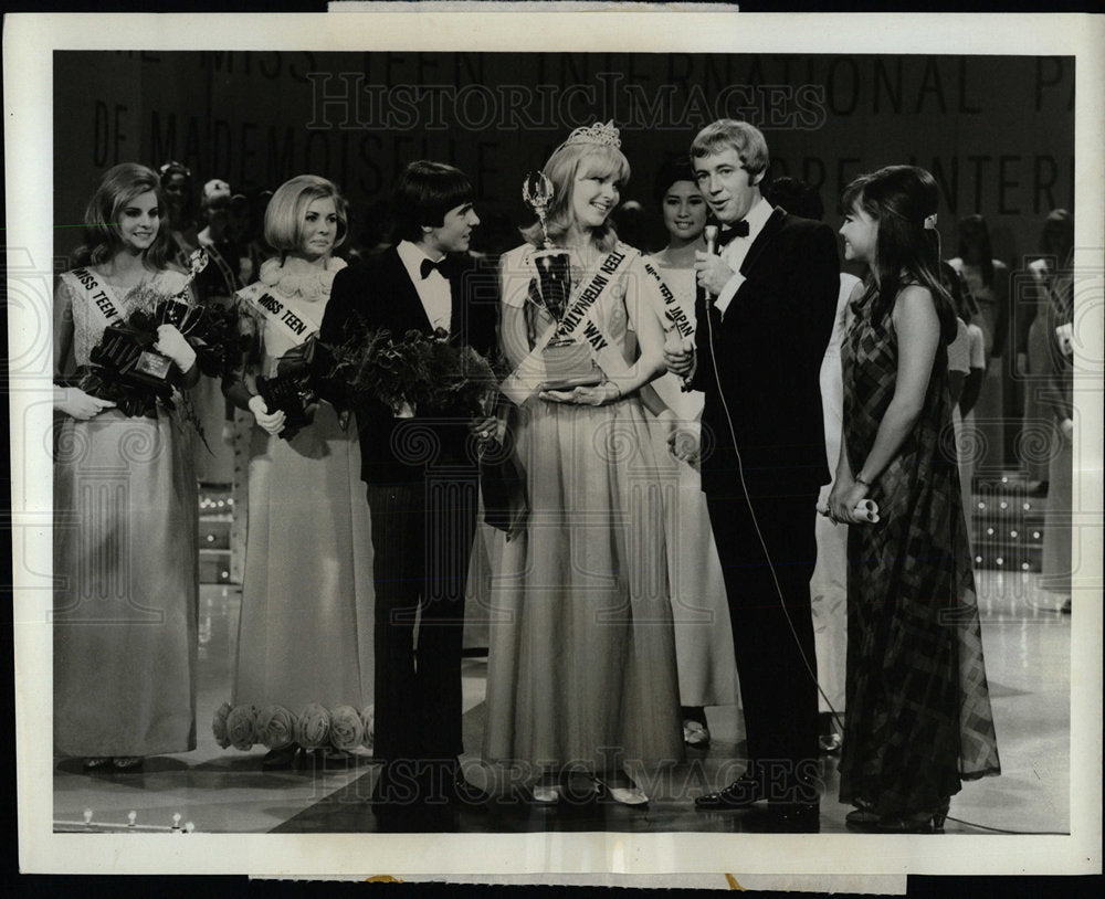 1968 Press Photo Davy Jones Alice Alfheim Noel Sally - Historic Images