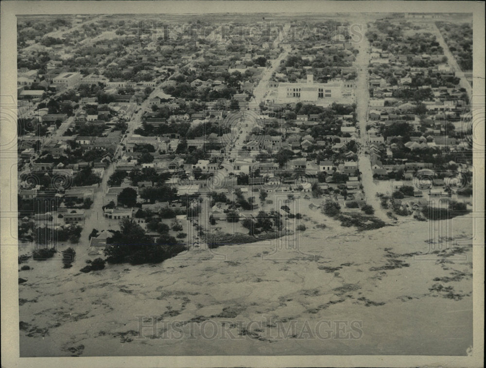 1932 Press Photo Rio Grande flood Texas sweeping acres - Historic Images