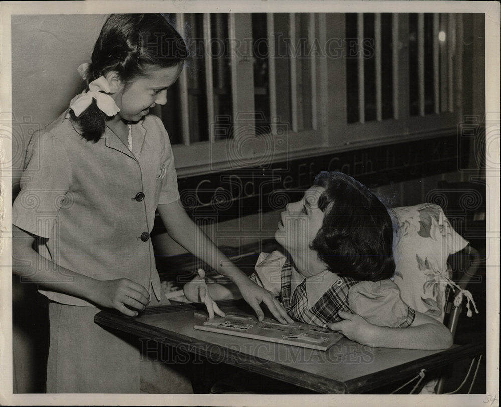 1949 Press Photo Children Hiatt Hall Phyllis Glidden - Historic Images