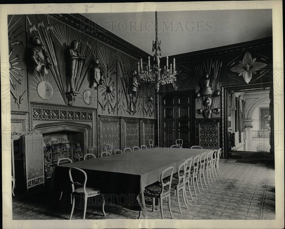 Press Photo priceless ancient armor ST James Palace - Historic Images