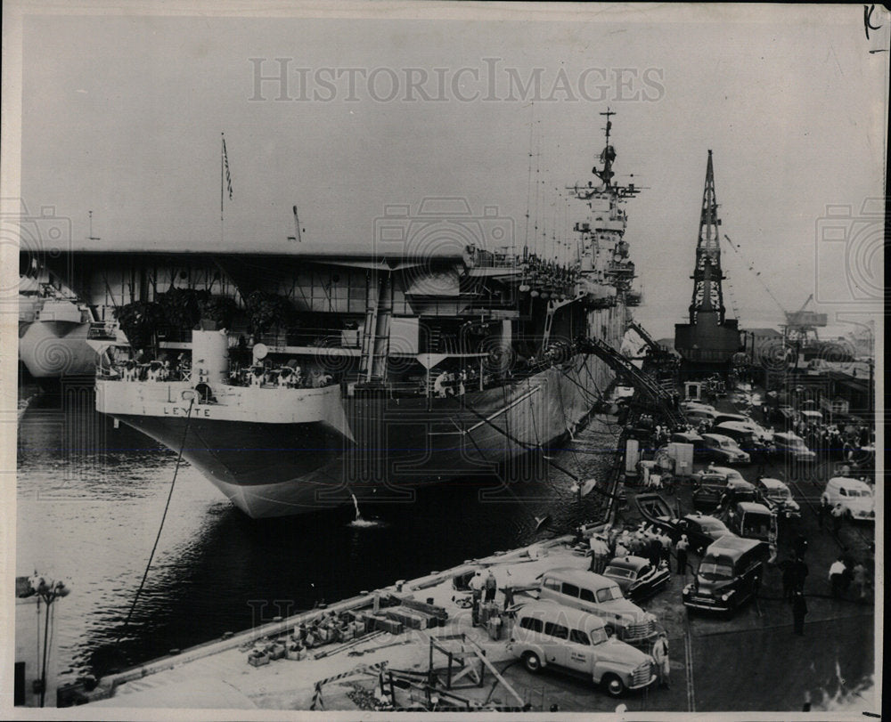 Press Photo Ambulance Await USS Carrier Leyte Injured - Historic Images
