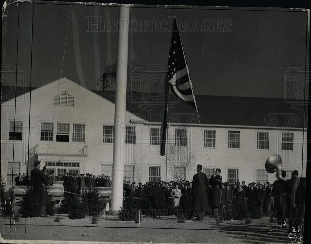 1943 Press Photo American Flag Waves Rocky Mt Arsenal - Historic Images