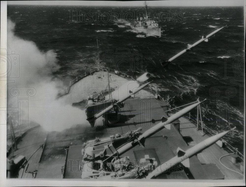 1955 Press Photo Terrier missile USS Mississippi deck - Historic Images