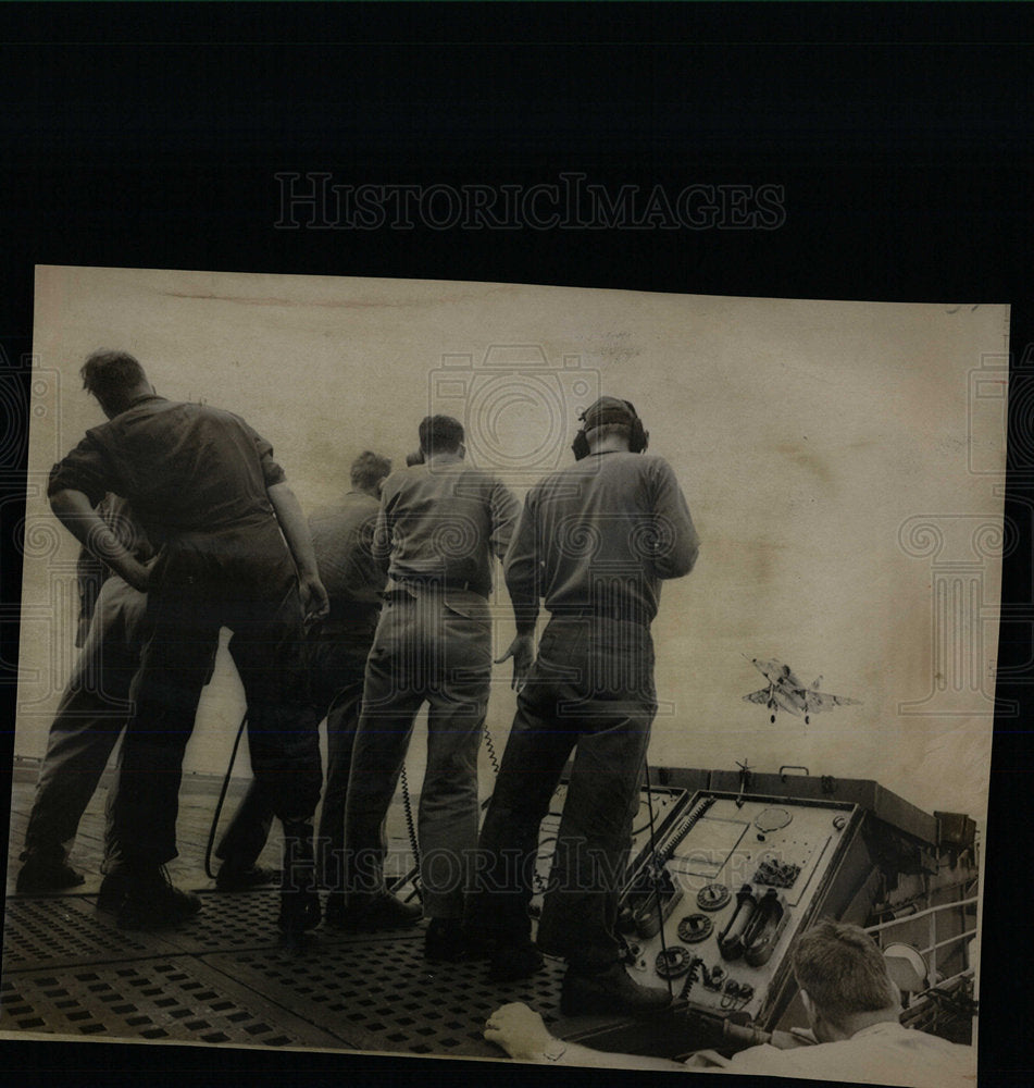 1968 Press Photo A4 Jet Fighter Bomber Ticonderoga - Historic Images