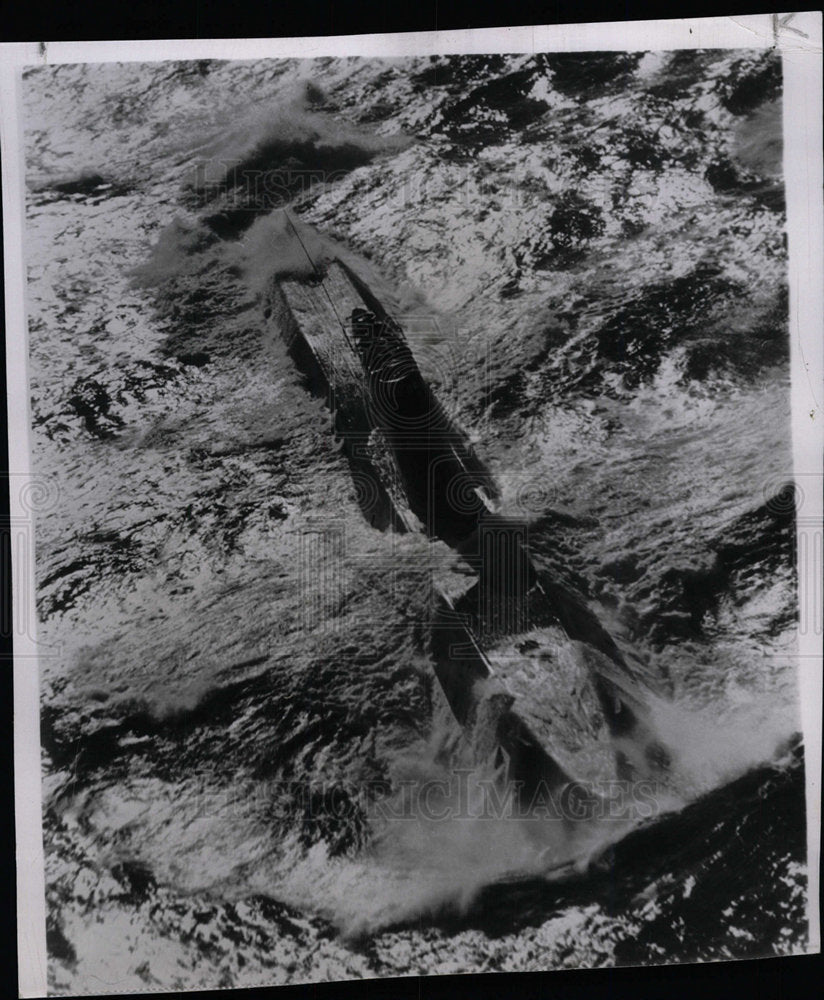 1955 Press Photo Nautilus Starting Dive builder&#39;s trial - Historic Images