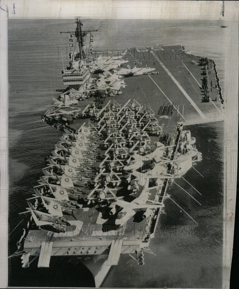 1957 Press Photo U.S.S. Forrestal Flight Deck - Historic Images