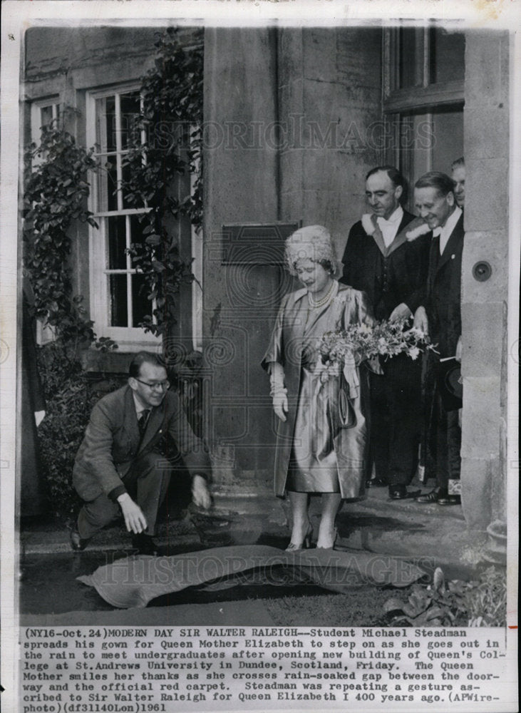 1961 Press Photo Queen Mother Elizabeth Michael - Historic Images