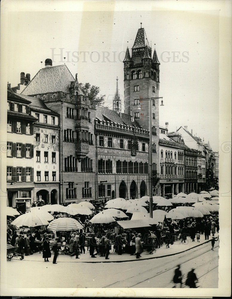 1934 Press Photo Basle Switzerland City Hall Market Day - Historic Images