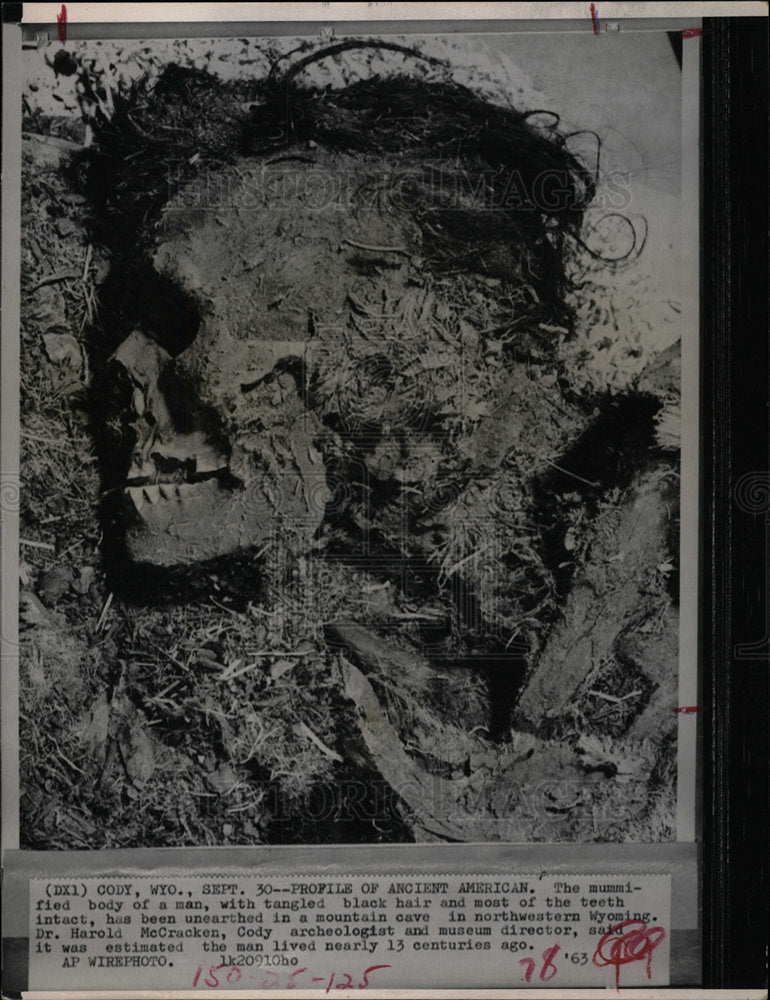 1963 Press Photo Mummified Body Man Wyoming Cave - Historic Images