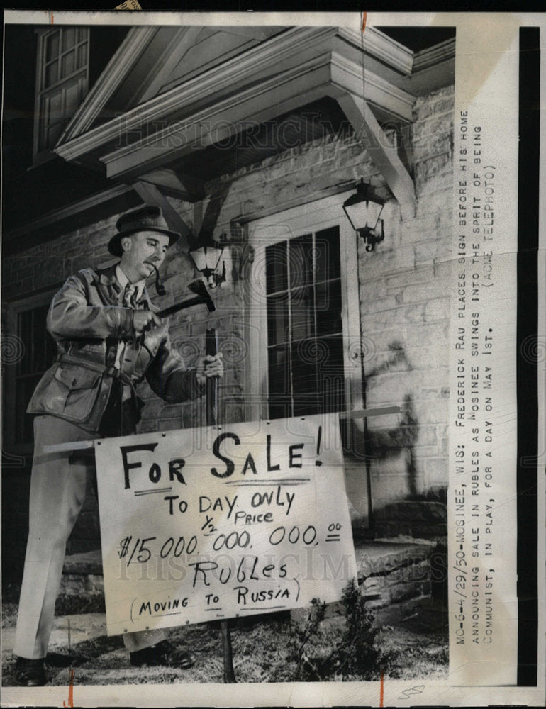 1950 Press Photo Day Under Communism Mosinee WI Sign - Historic Images