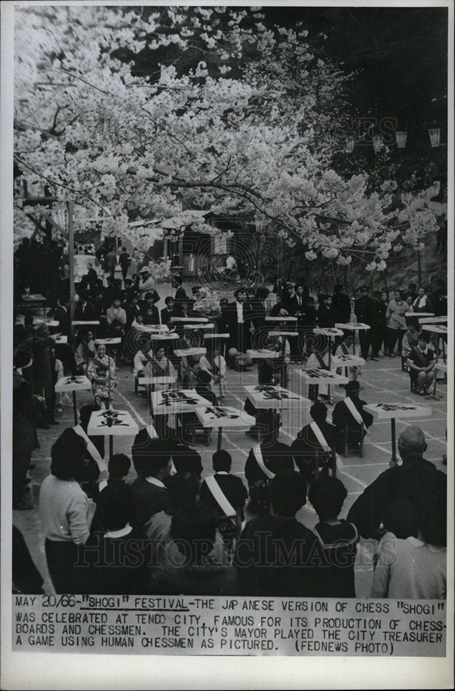 1966 Press Photo Shogi Celebration Tenco City Japan - Historic Images