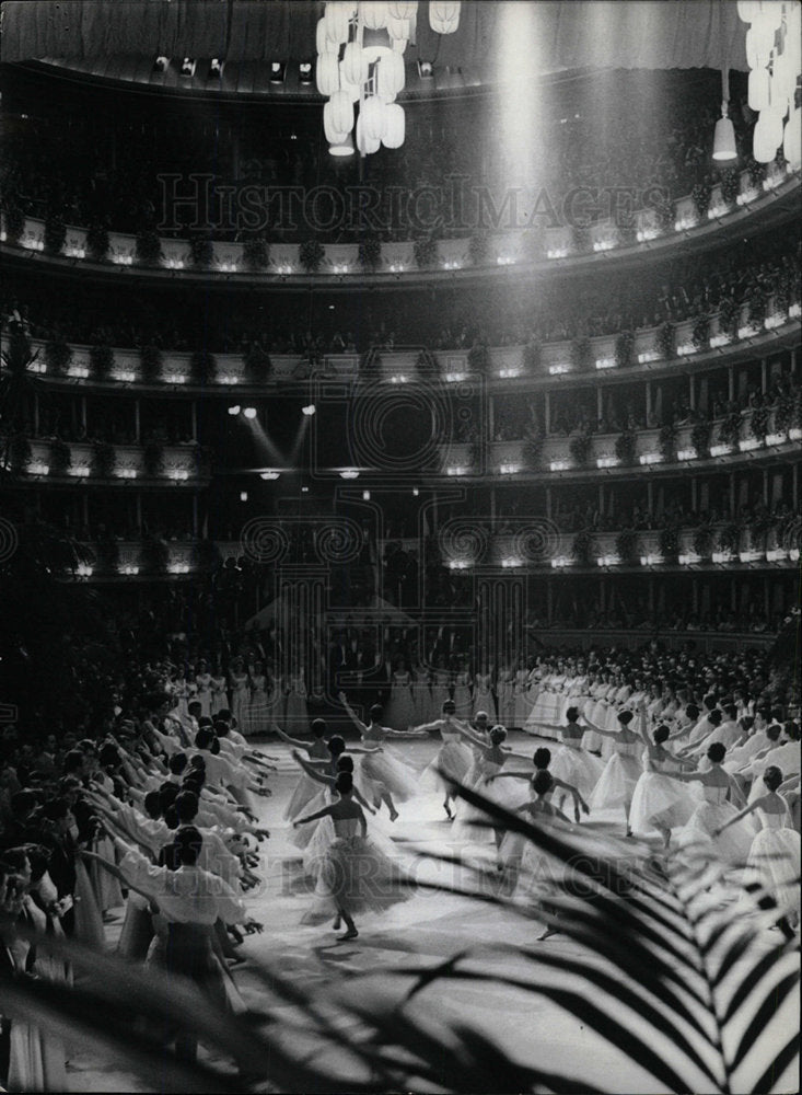 1964 Press Photo Vienna State Opera Ballet Wiener Hall - Historic Images