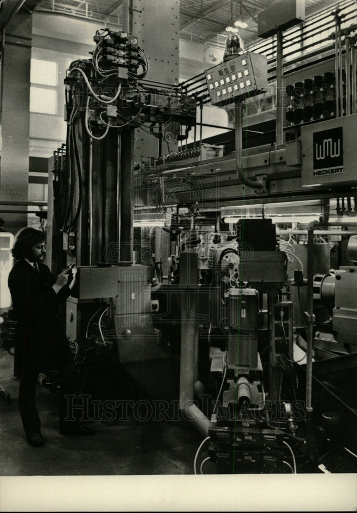 1974 Press Photo Germany &amp; USSR Produce Electromotors - Historic Images