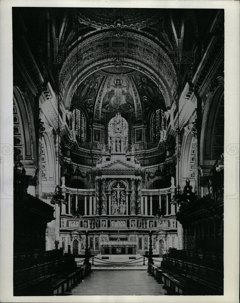 1940 Press Photo St Paul Cathedral Bombed By Germans - Historic Images