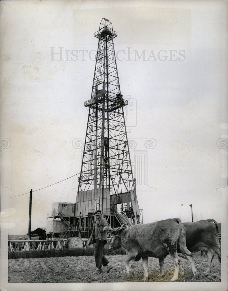 1958 Press Photo Oil &amp; Gas in Lacq - Historic Images