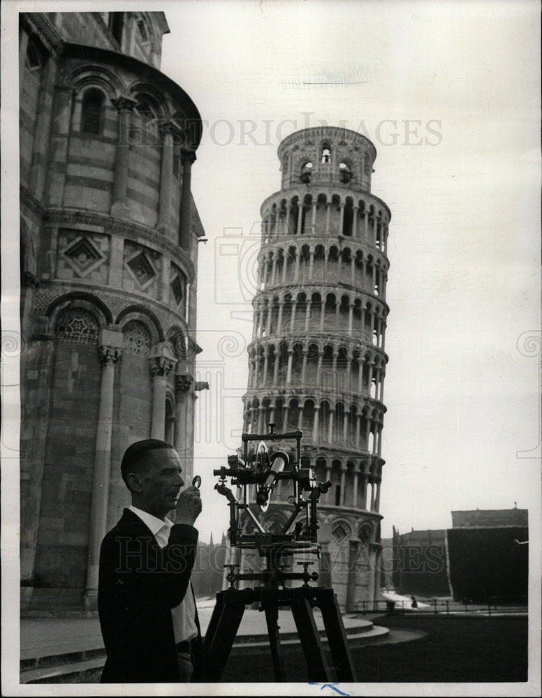 1965 Press Photo Leaning tower of Pisa - Historic Images