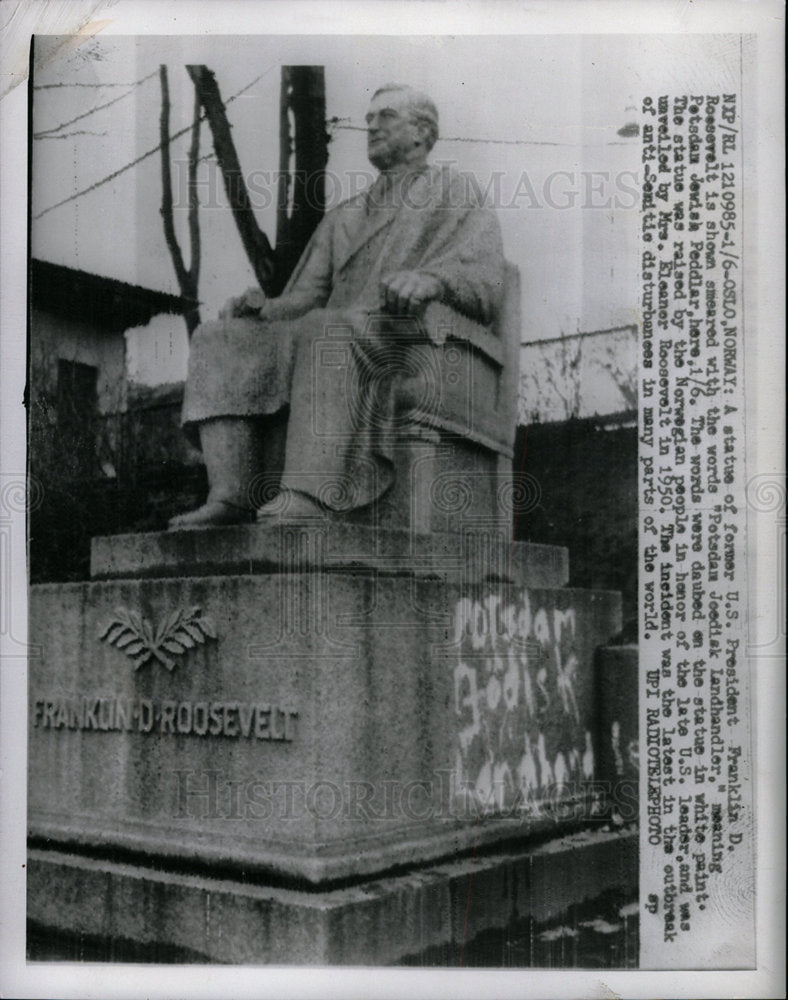 1960 Press Photo Franklin Roosevelt Statue Oslo Norway - Historic Images