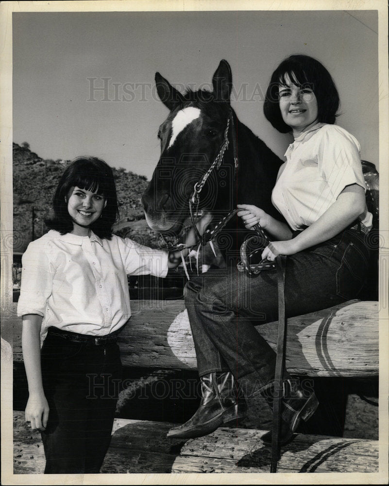 1965 Press Photo Students at Judson School, Scottsdale - Historic Images