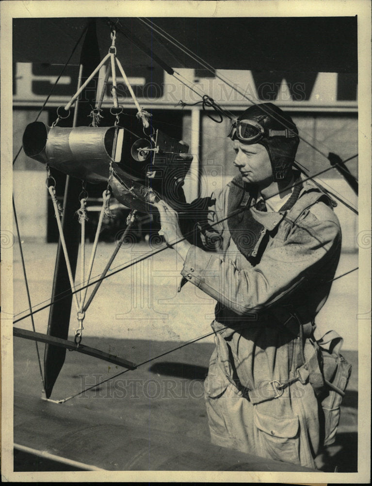 1933 Press Photo Novel instrument gadget weather Calif - Historic Images