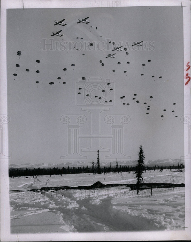 1955 Press Photo Paratroopers 11th Airborne Talkeetna - Historic Images