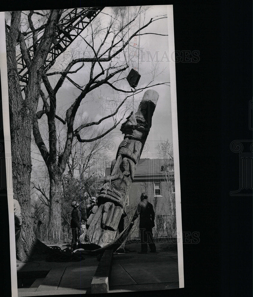 1952 Press Photo Totem Pole - Historic Images