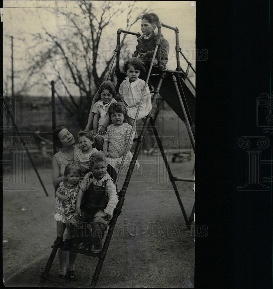 1932 Press Photo The Tuckaway Home Playground - Historic Images