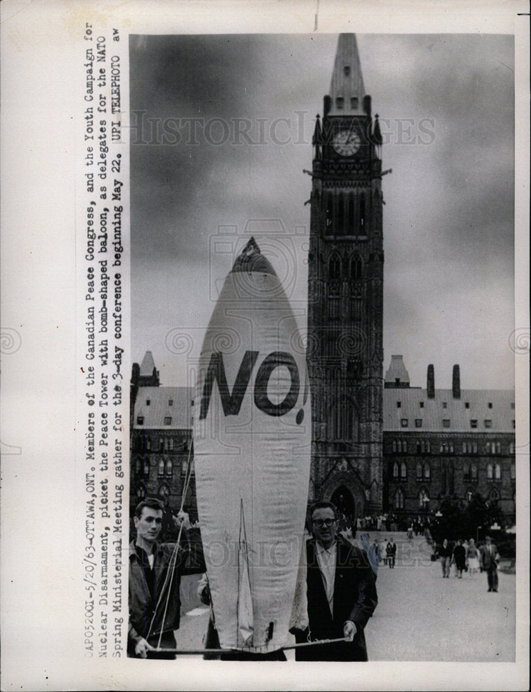 1963 Press Photo Canadian peace congress Member Nuclear - Historic Images