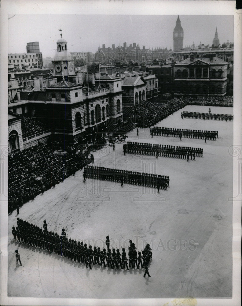 1954 Press Photo Queen Elizabeth II Birthday - Historic Images