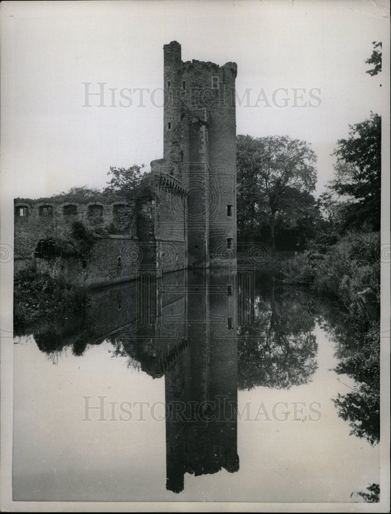 1957 Press Photo Caister Castle Tower Norfolk England - Historic Images