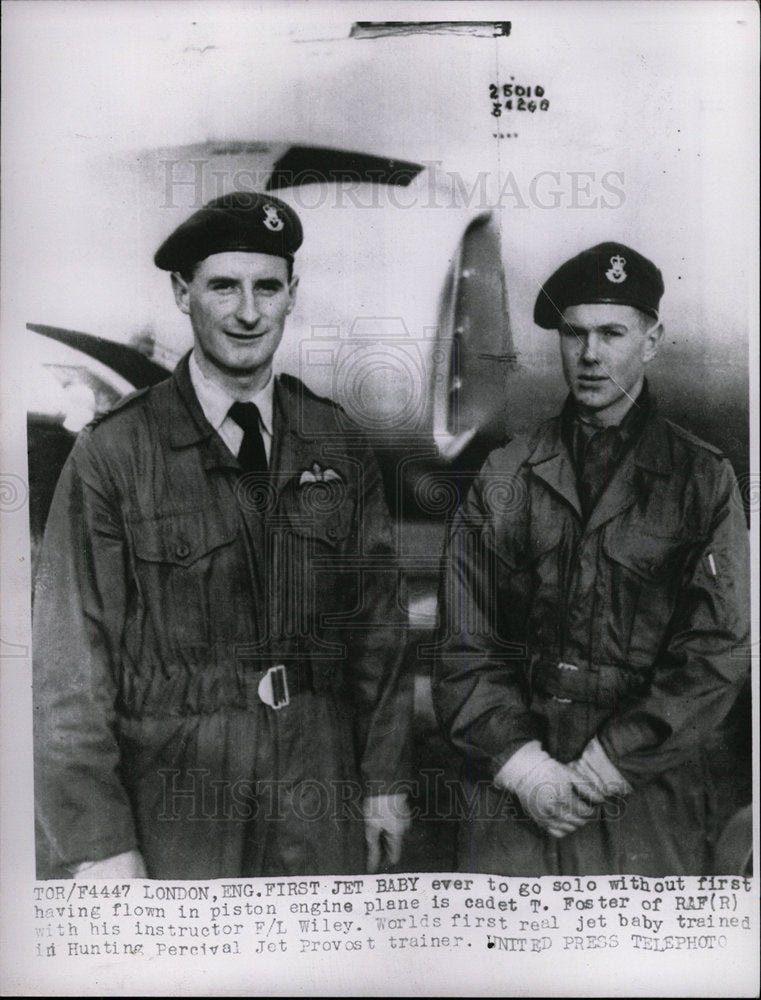 1956 Press Photo Cadet T. Foster Of The Royal Air Force - Historic Images