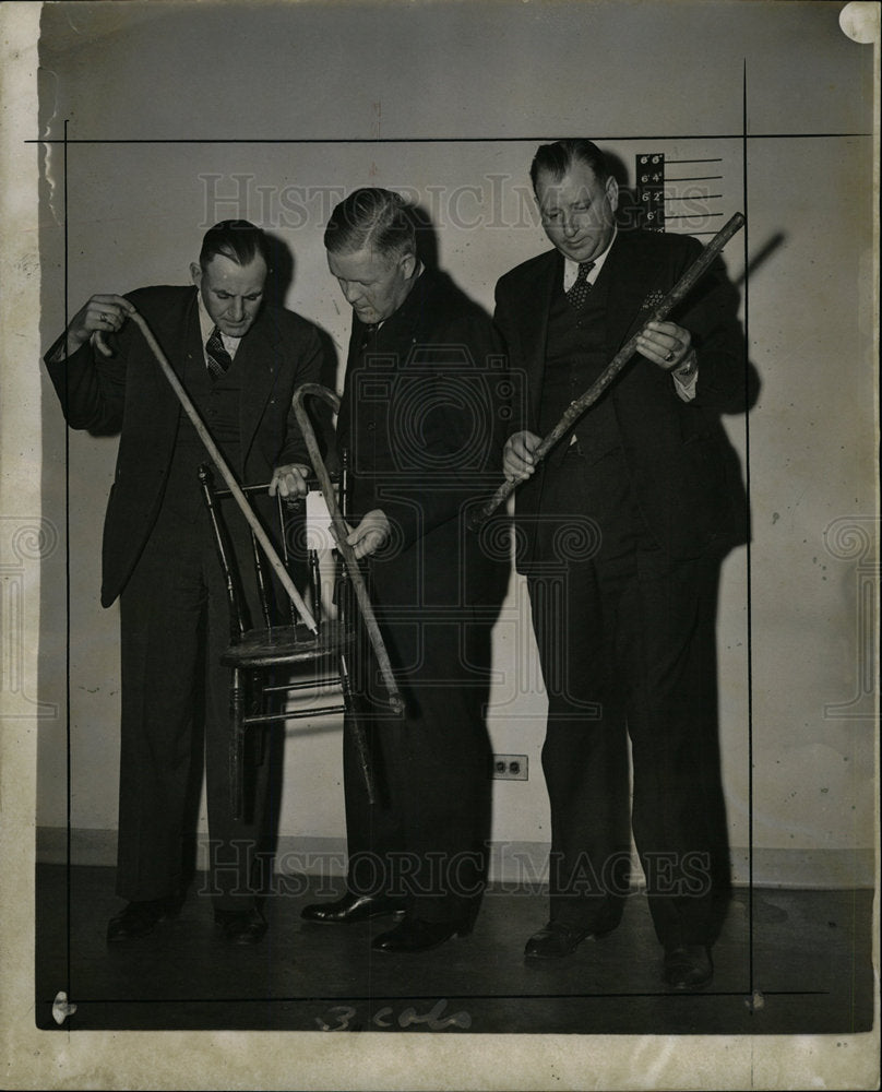 1941 Press Photo Peters Murder Struck Police Cane John - Historic Images