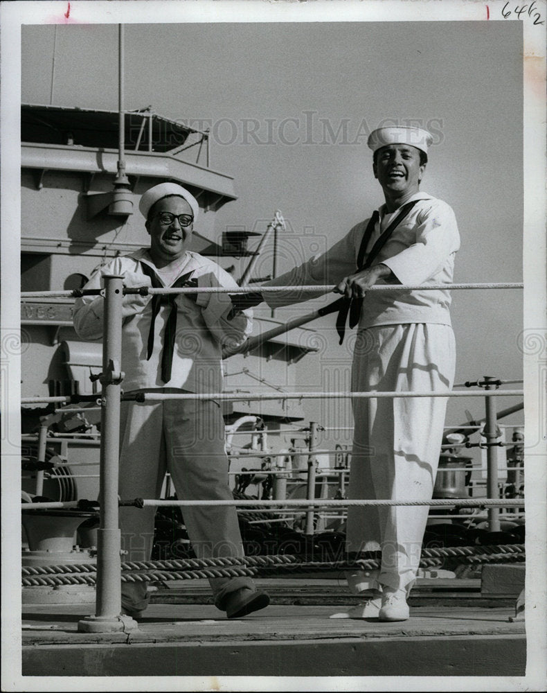 1963 Press Photo Allan Sherman and Vic Damone &quot;Consider - Historic Images