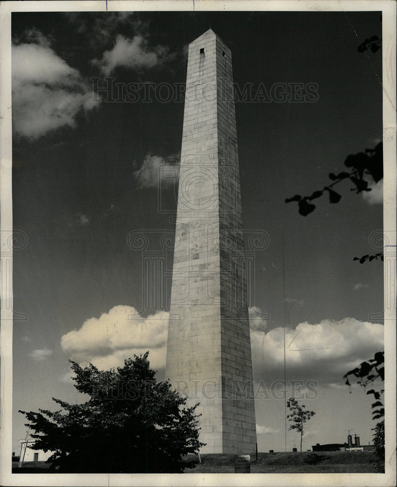 Bunker Hill Monument in Boston. - Historic Images