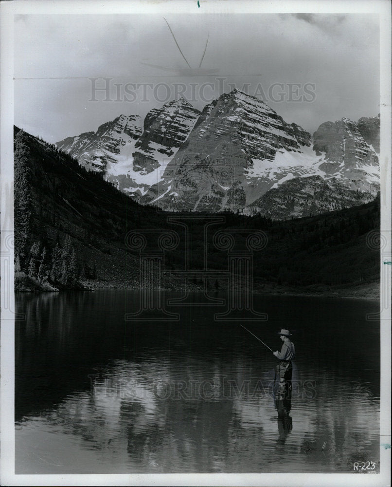 1975 Press Photo Colorado&#39;s lakes Fisherman Rockies - Historic Images