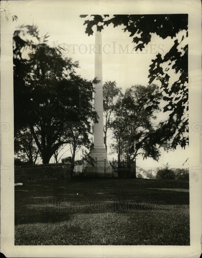 Press Photo Marry George Washington Monument - Historic Images