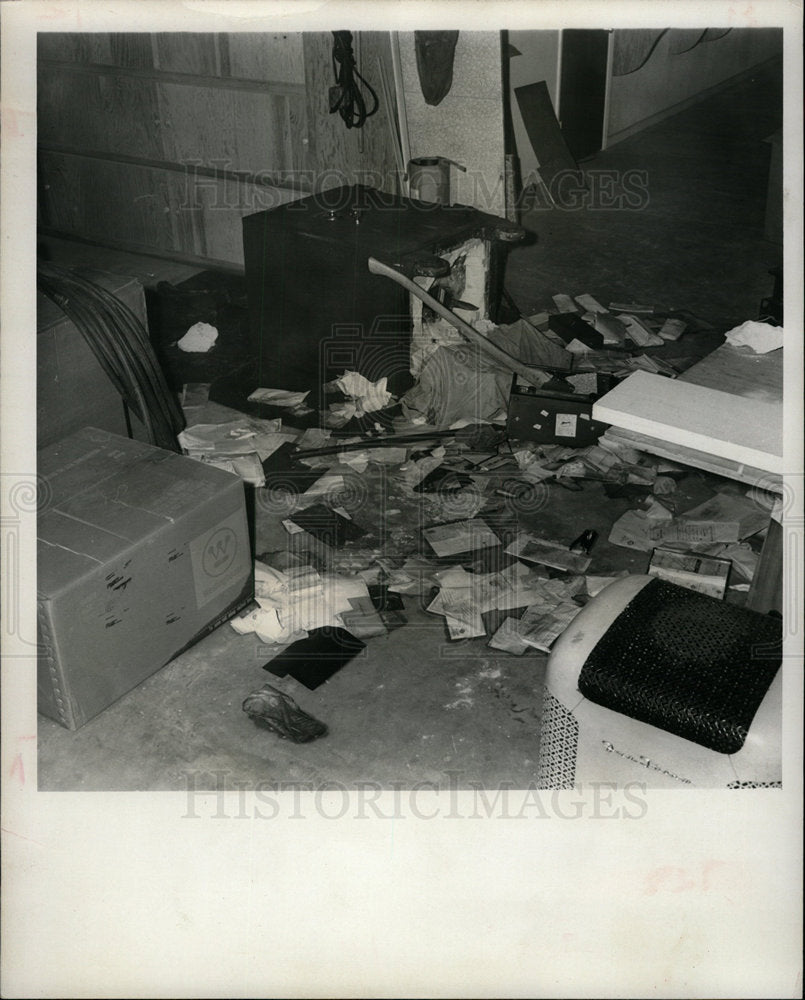 1966 Press Photo Thieves Worked Hard - Historic Images