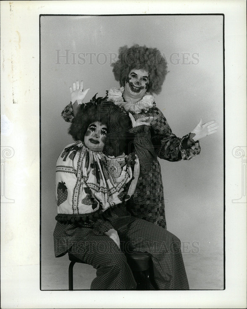 1987 Press Photo Bita Bozo Clowns - Historic Images