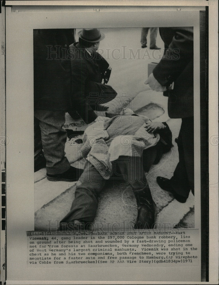 1971 Press Photo Ruft Vincent Cologne Bank Robber Mich - Historic Images