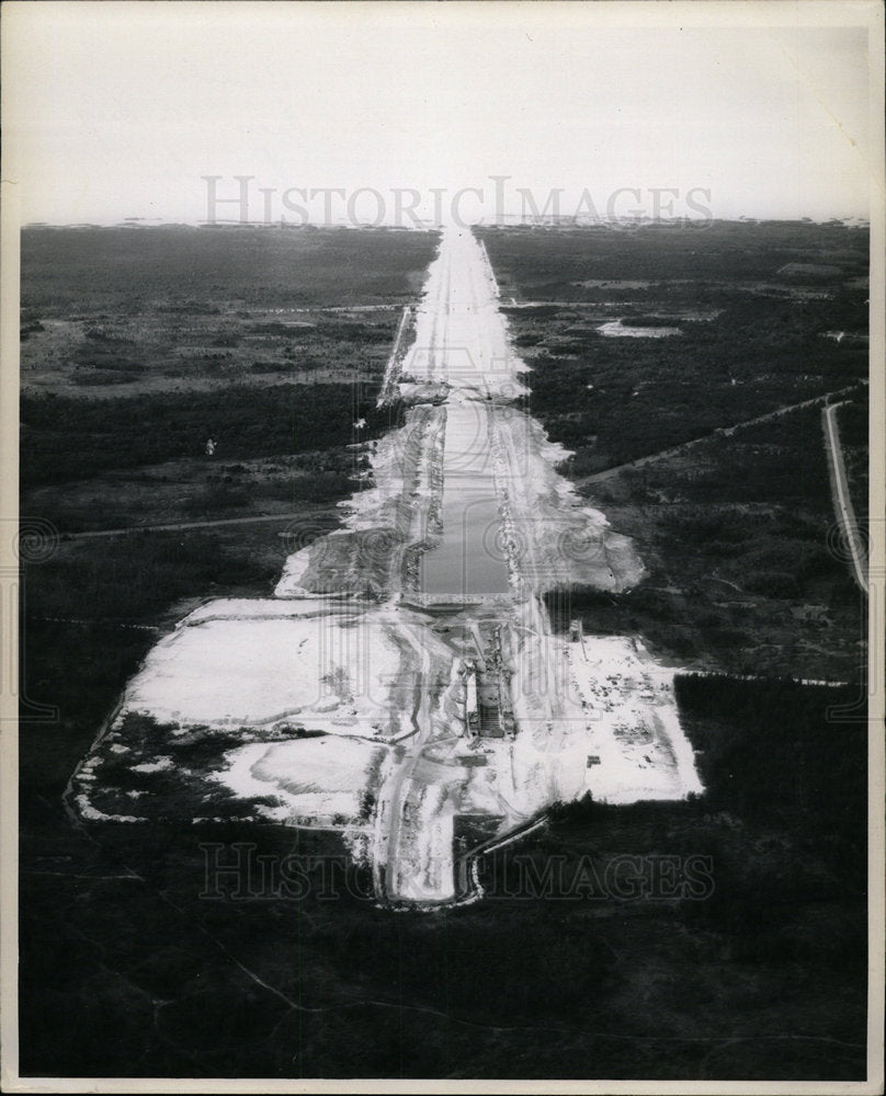 1967 Press Photo Ingles Lock west Gulf along canal - Historic Images