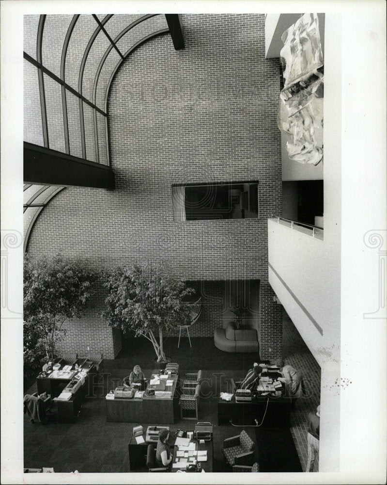 1984 Press Photo Barnett Bank Plaza Cleveland Chicago - Historic Images