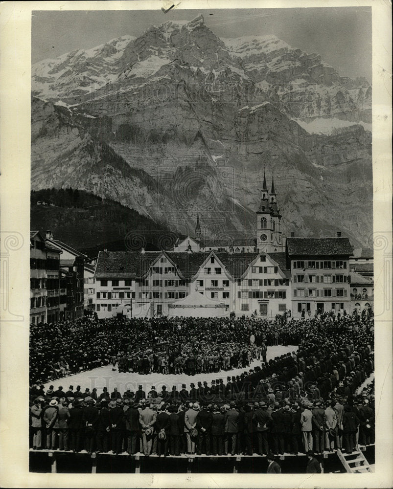 1938 Press Photo Parliament Meeting Glarus Switzerland - Historic Images