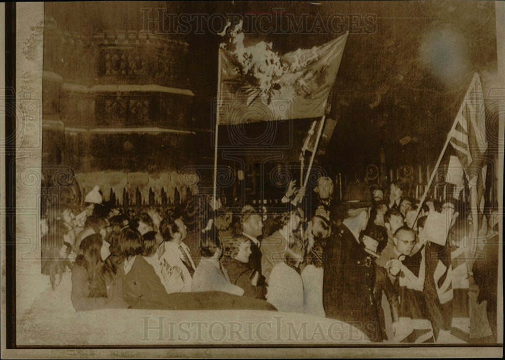 1971 Press Photo Riots Demonstrators Great Britain - Historic Images