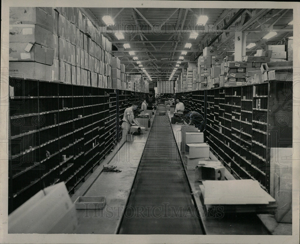 1948 Press Photo Distribution Center Denver Ford Motor - Historic Images