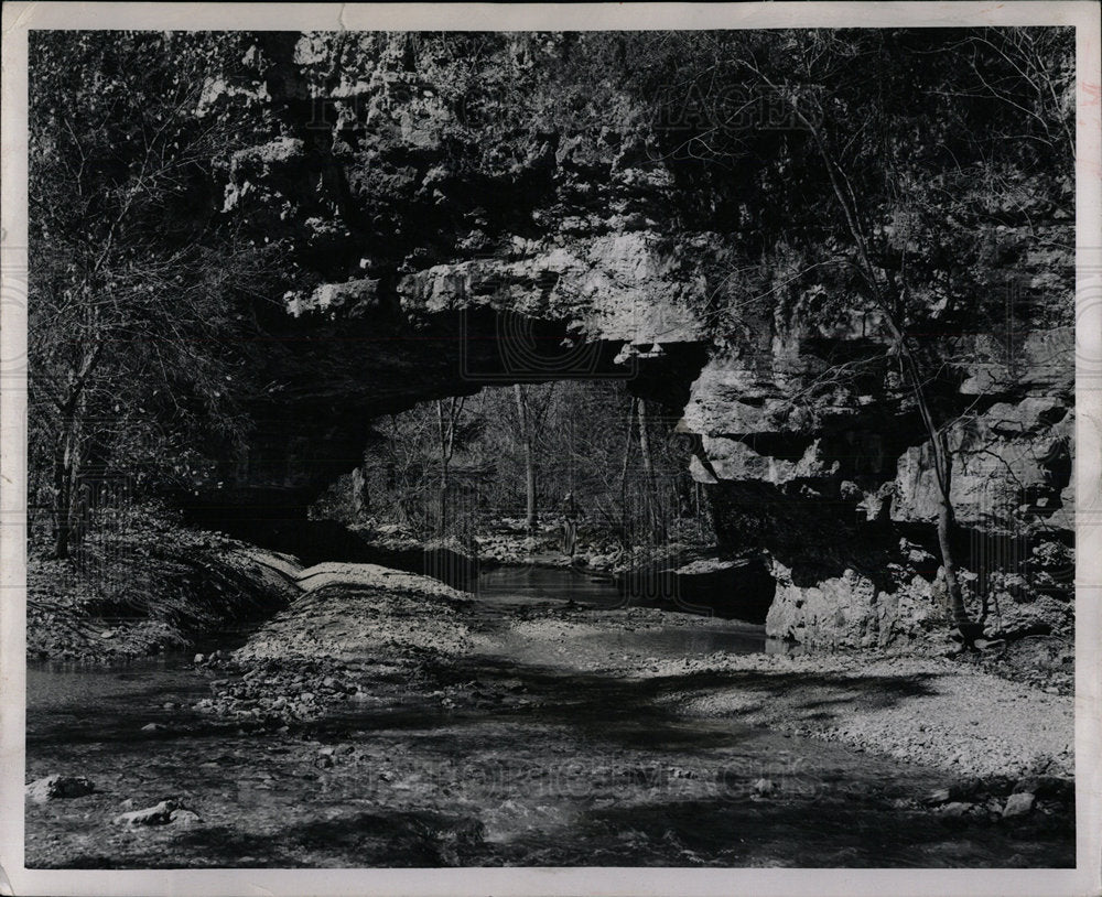 1950 Press Photo Scene of Beauty Missouri Ozarks - Historic Images