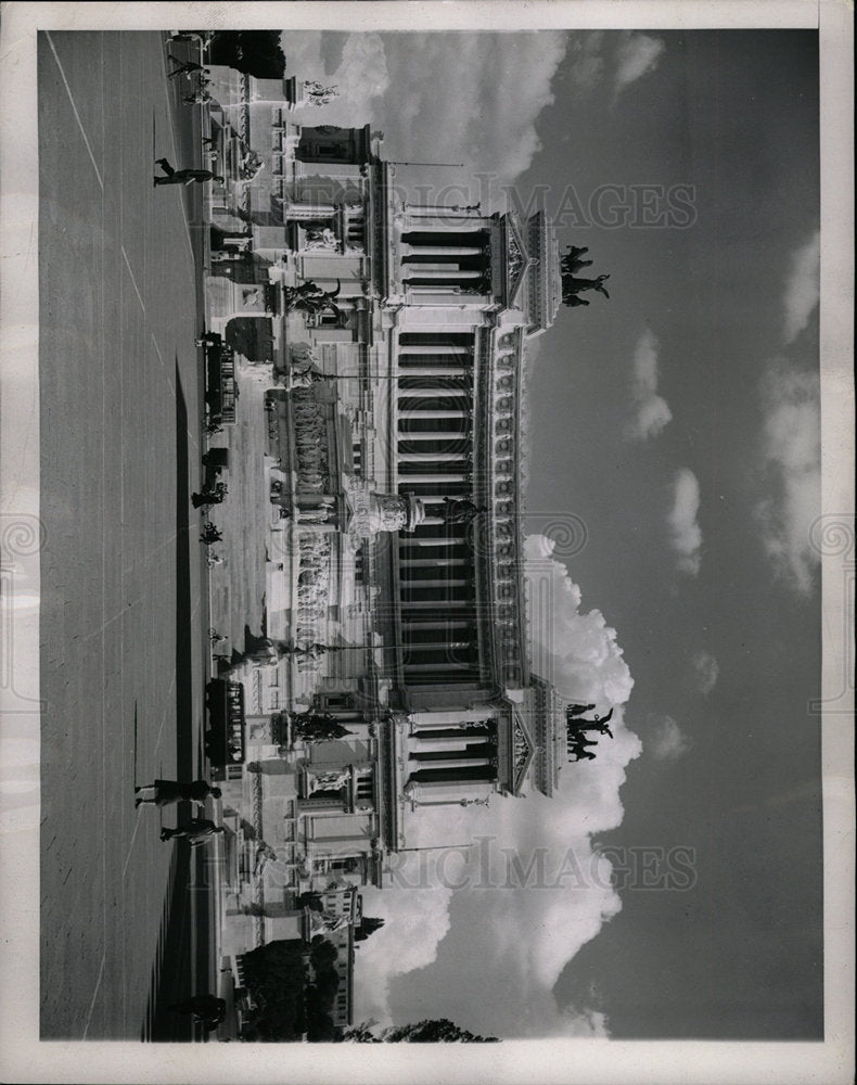 1949 Press Photo  Monument of  King Victor Emmanuel II - Historic Images