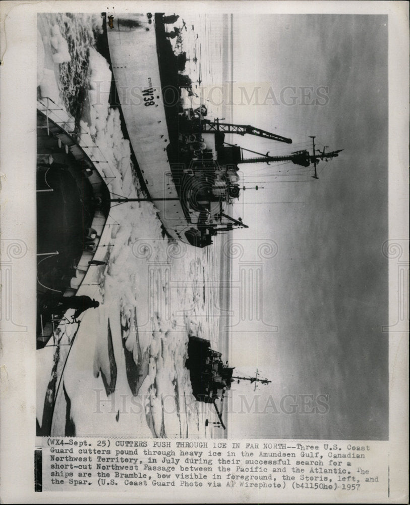 1957 Press Photo U.S. Coast Guard Cutters in Heavy Ice - Historic Images