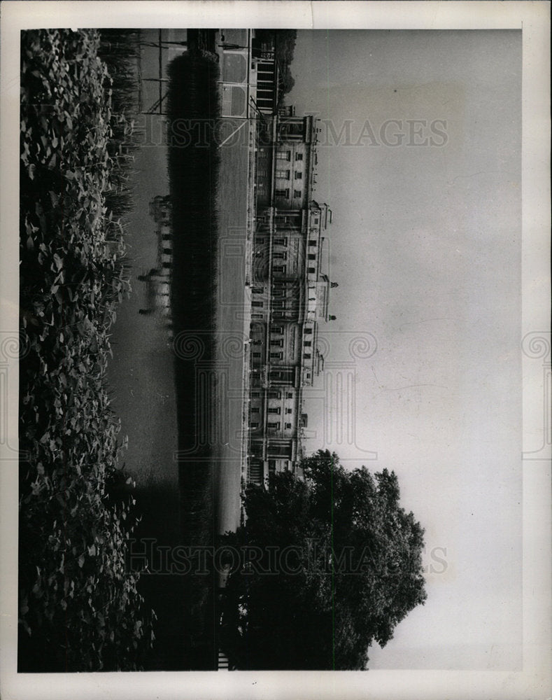 1947 Press Photo British Royal Family London Palace Ams - Historic Images