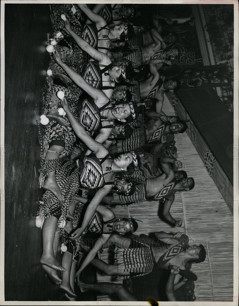 1960 Press Photo Canoe Poi Dance In New England - Historic Images