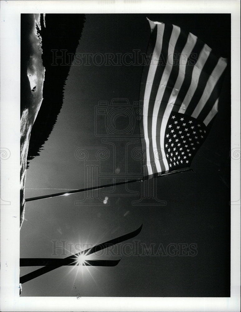 1991 Press Photo American Flag Persian Gulf War - Historic Images